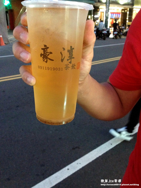 阿婆酸梅湯：[台中北區]阿婆酸梅湯，日新戲院正對面!來一杯酸梅湯清涼消暑。
