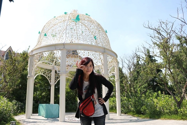 遇見幸福(Meet Happiness):【彰化景點】在彰化遇見幸福~幸福景觀餐廳和整棟純白色的豪華歐式宮廷建築,以及浪漫禮堂還有大型團體BBQ烤肉區