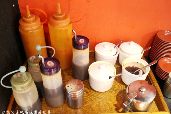 眼鏡仔豬血湯(旗艦店):板橋45年老店『眼鏡仔豬血湯(旗艦店)』24小時/湳(南)雅夜市美食/小吃