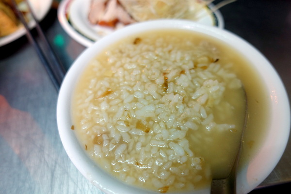 無名鹹粥:(胖樺食記)汀州路一段90號「無名鹹粥」/NT. 20鹹粥吃飽飽/銅板美食/早餐/萬華/台北推薦小吃