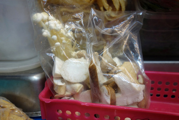 滷獲人心加熱滷味黑糖剉冰 (8).JPG