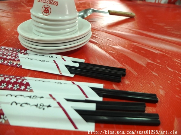 林俊逸的鋼管雞:【愛評口碑券】林俊逸的鋼管雞。鋼管雞肥美多汁 融合在地風味合菜佳餚 佳冬鄉必嚐烤雞餐廳