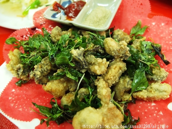 林俊逸的鋼管雞:【愛評口碑券】林俊逸的鋼管雞。鋼管雞肥美多汁 融合在地風味合菜佳餚 佳冬鄉必嚐烤雞餐廳