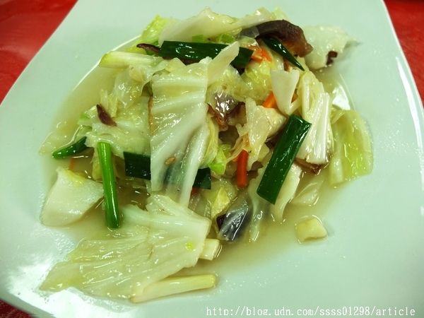 林俊逸的鋼管雞:【愛評口碑券】林俊逸的鋼管雞。鋼管雞肥美多汁 融合在地風味合菜佳餚 佳冬鄉必嚐烤雞餐廳