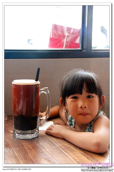 茶自點複合式餐飲(新中北店):【美食♥桃園中壢】☼ 茶自點複合式餐飲☼ 現點現做的餐點不使用調理包,飲料選擇多樣化,聊天喝茶的好去處,一個人也能吃鴛鴦火鍋♥♥