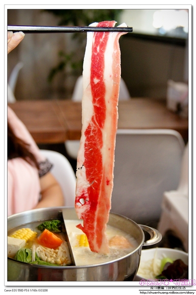 茶自點複合式餐飲(新中北店):【美食♥桃園中壢】☼ 茶自點複合式餐飲☼ 現點現做的餐點不使用調理包,飲料選擇多樣化,聊天喝茶的好去處,一個人也能吃鴛鴦火鍋♥♥