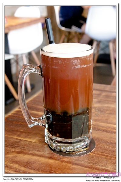 茶自點複合式餐飲(新中北店):【美食♥桃園中壢】☼ 茶自點複合式餐飲☼ 現點現做的餐點不使用調理包,飲料選擇多樣化,聊天喝茶的好去處,一個人也能吃鴛鴦火鍋♥♥