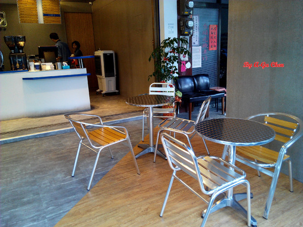 咖啡平方隨行吧(崇德店):【臺南Ω東區】咖啡平方(崇德店)。平價也能有一杯好嘎逼