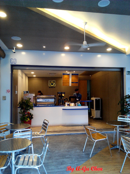 咖啡平方隨行吧(崇德店):【臺南Ω東區】咖啡平方(崇德店)。平價也能有一杯好嘎逼