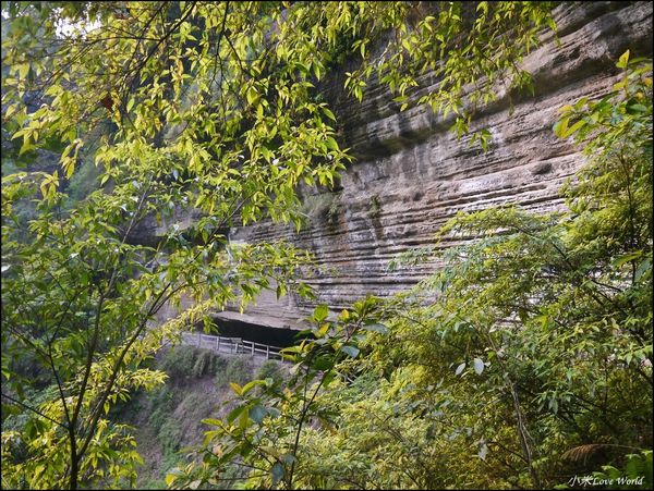 嘉義青年嶺步道、燕子崖、千年蝙蝠洞P1530149_調整大小1.JPG