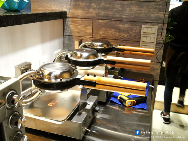 Senza Fine 夏妃創意餐飲:〖台中│美食〗Senza Fine 夏妃創意餐飲 ❤ 逢甲創意美食再一發!!雞蛋仔手工義大利冰淇淋限量登場~試賣期間還有超優惠活動!!消費贈送一球,打卡再送一球!!