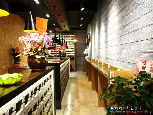 Senza Fine 夏妃創意餐飲:〖台中│美食〗Senza Fine 夏妃創意餐飲 ❤ 逢甲創意美食再一發!!雞蛋仔手工義大利冰淇淋限量登場~試賣期間還有超優惠活動!!消費贈送一球,打卡再送一球!!