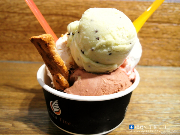 Senza Fine 夏妃創意餐飲:〖台中│美食〗Senza Fine 夏妃創意餐飲 ❤ 逢甲創意美食再一發!!雞蛋仔手工義大利冰淇淋限量登場~試賣期間還有超優惠活動!!消費贈送一球,打卡再送一球!!