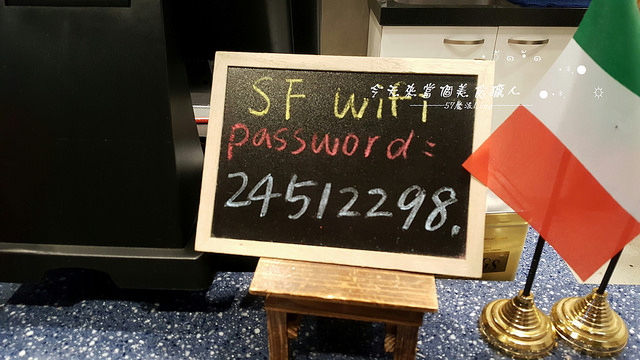 Senza Fine 夏妃創意餐飲：[台中♥逢甲夜市]Senza Fine 夏妃創意餐飲。雞蛋仔*手工義式冰淇淋(愛評體驗團)