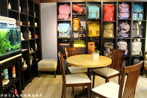 咖啡宴:台北東區不限時咖啡廳『咖啡宴-大安店』手沖咖啡/近微風廣場/寵物友善