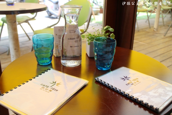 咖啡宴:台北東區不限時咖啡廳『咖啡宴-大安店』手沖咖啡/近微風廣場/寵物友善