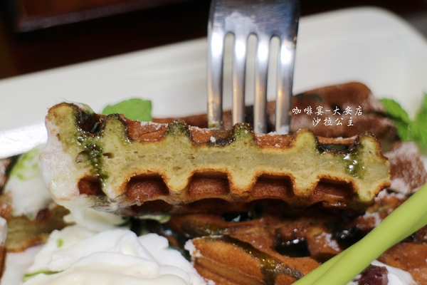 咖啡宴:台北東區不限時咖啡廳『咖啡宴-大安店』手沖咖啡/近微風廣場/寵物友善