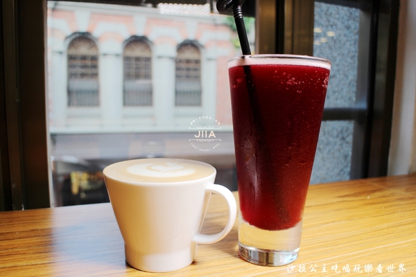 JIIA咖啡。手作烘培。料理：大同區義大利麵『JIIA咖啡』手作烘培/迪化老街/近霞海城隍廟