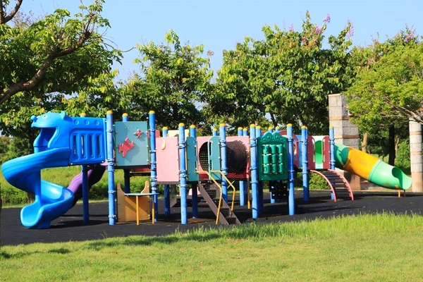 南故宮235新樂園:【嘉義景點】235新樂園~哇~可愛動物找童心,黑琵滑梯&諸羅蛙堡及藍腹鷴之家遊樂設施,三種保育類生物一次樂遊玩個夠