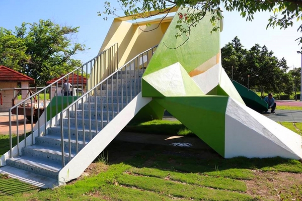 南故宮235新樂園:【嘉義景點】235新樂園~哇~可愛動物找童心,黑琵滑梯&諸羅蛙堡及藍腹鷴之家遊樂設施,三種保育類生物一次樂遊玩個夠