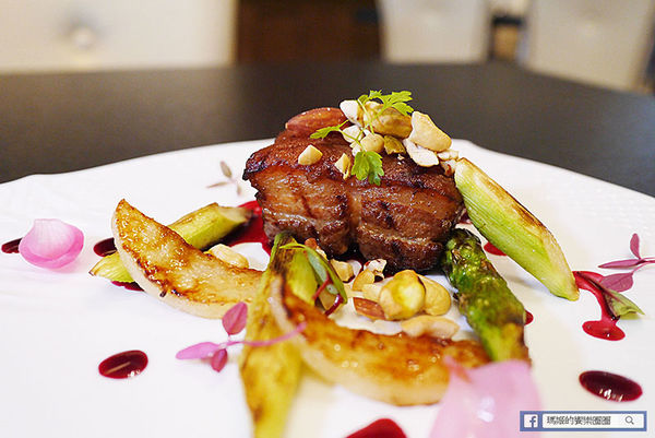 La Riche Cellier瑞德餐廳(台北店)：◆台北內湖。捷運劍南路站【La Riche Cellier瑞德餐廳-台北店】以酒入菜的完美結合。內湖約會餐廳。內湖餐酒館