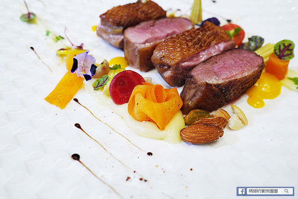 La Riche Cellier瑞德餐廳(台北店)：◆台北內湖。捷運劍南路站【La Riche Cellier瑞德餐廳-台北店】以酒入菜的完美結合。內湖約會餐廳。內湖餐酒館