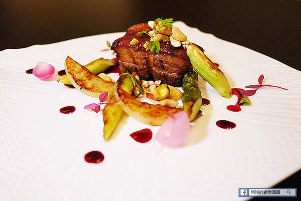 La Riche Cellier瑞德餐廳(台北店)：◆台北內湖。捷運劍南路站【La Riche Cellier瑞德餐廳-台北店】以酒入菜的完美結合。內湖約會餐廳。內湖餐酒館