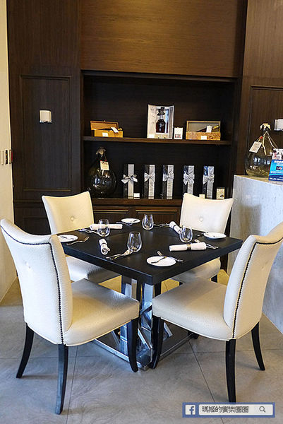 La Riche Cellier瑞德餐廳(台北店)：◆台北內湖。捷運劍南路站【La Riche Cellier瑞德餐廳-台北店】以酒入菜的完美結合。內湖約會餐廳。內湖餐酒館