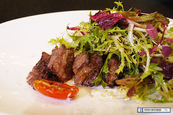 La Riche Cellier瑞德餐廳(台北店)：◆台北內湖。捷運劍南路站【La Riche Cellier瑞德餐廳-台北店】以酒入菜的完美結合。內湖約會餐廳。內湖餐酒館