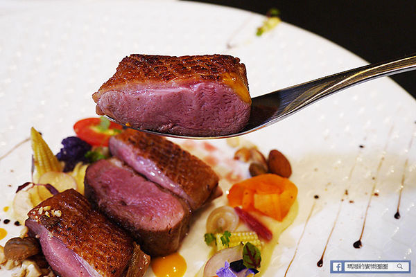 La Riche Cellier瑞德餐廳(台北店)：◆台北內湖。捷運劍南路站【La Riche Cellier瑞德餐廳-台北店】以酒入菜的完美結合。內湖約會餐廳。內湖餐酒館