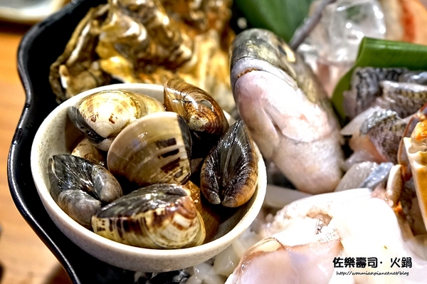 佐樂壽司：【大安站日本料理／無菜單料理 推薦】愛吃日本料理的你不容錯過的一家好店！ ✿✿ 佐樂壽司·火鍋 ✿✿（完整菜單）