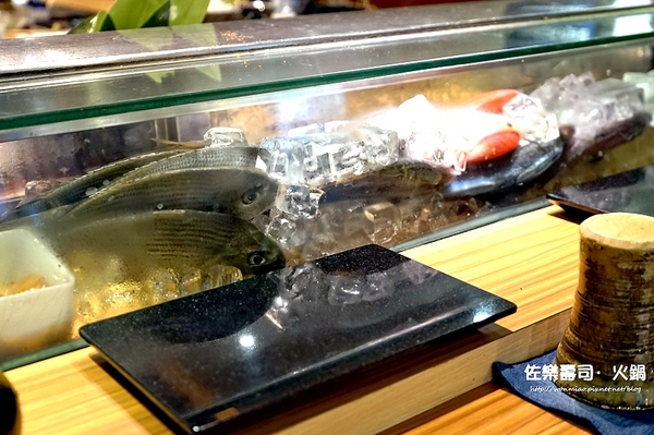 佐樂壽司：【大安站日本料理／無菜單料理 推薦】愛吃日本料理的你不容錯過的一家好店！ ✿✿ 佐樂壽司·火鍋 ✿✿（完整菜單）