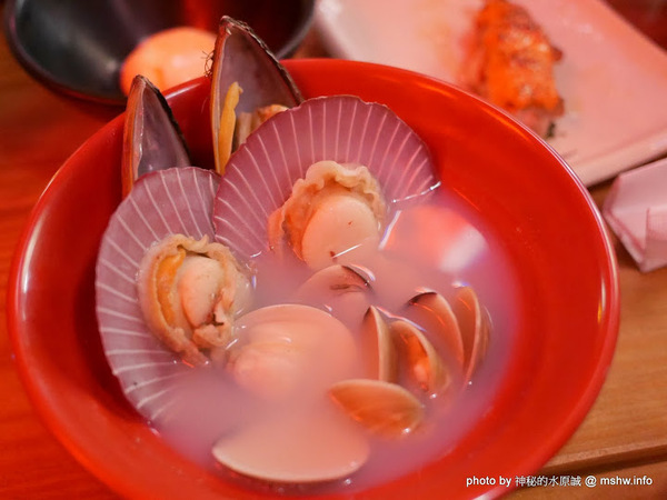 三代目安兵衛 台湾一號店：【食記】台中三代目屋台餃子安兵衛-台灣一號店@西區中美橫丁Hirome ひろめ横丁&廣三SOGO-捷運BRT科博館 : 弘人市場在台灣!輕鬆享受高知飲食文化