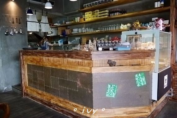 默默： 【新竹美食】默默。花朵三明治 & 無臉男、龍貓療癒甜點