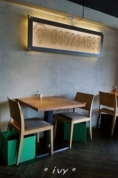 默默： 【新竹美食】默默。花朵三明治 & 無臉男、龍貓療癒甜點