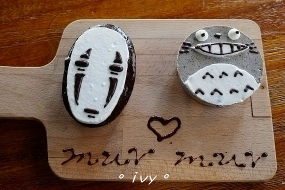 默默： 【新竹美食】默默。花朵三明治 & 無臉男、龍貓療癒甜點