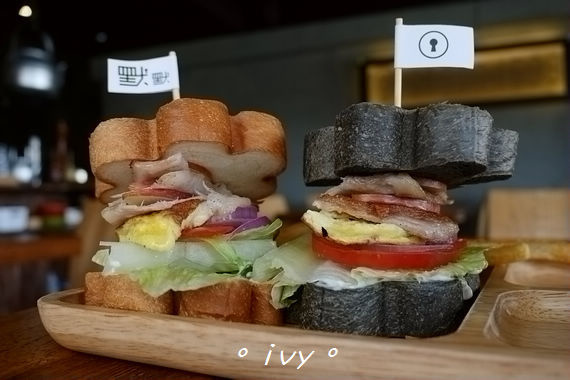 默默： 【新竹美食】默默。花朵三明治 & 無臉男、龍貓療癒甜點