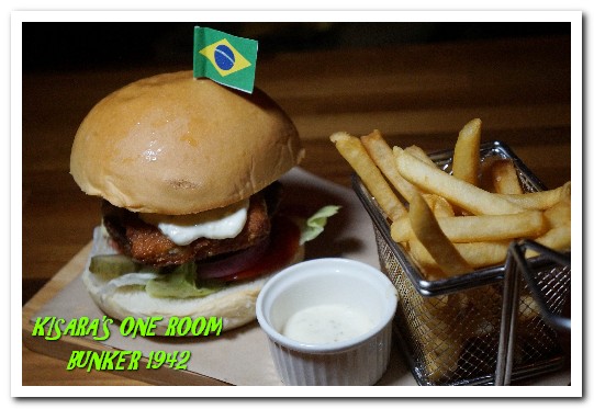 Bunker 1942：忠孝敦化餐酒館．好吃好喝好看好玩，超有哏二戰主題餐廳──BUNKER 1942