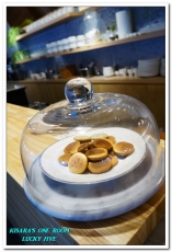 Lucky5 Light Cafe：國父紀念館輕食下午茶．坐設計陽光屋啜咖啡喀薄脆餅──LUCKY FIVE
