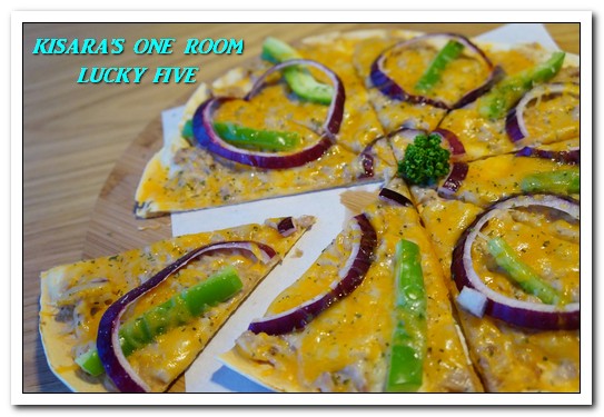 Lucky5 Light Cafe：國父紀念館輕食下午茶．坐設計陽光屋啜咖啡喀薄脆餅──LUCKY FIVE