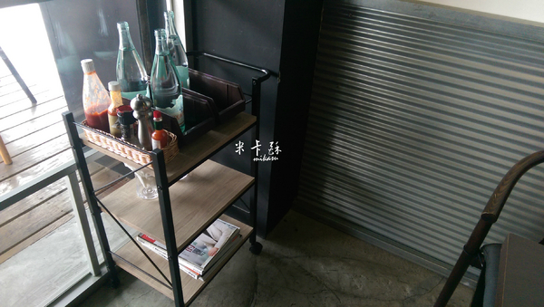 Andy'z cafe：【高雄/食﹡前鎮】紅線凱旋站．超厚實手作漢堡排．Andy'z cafe