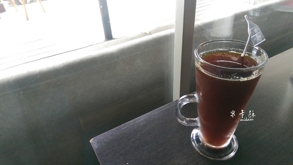 Andy'z cafe：【高雄/食﹡前鎮】紅線凱旋站．超厚實手作漢堡排．Andy'z cafe