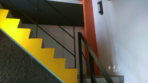 Andy'z cafe：【高雄/食﹡前鎮】紅線凱旋站．超厚實手作漢堡排．Andy'z cafe