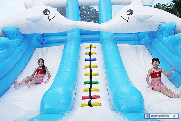 太平洋翡翠灣夏日樂園：◆新北萬里【太平洋翡翠灣夏日樂園】海洋、沙灘、比基尼～到翡翠灣一起FUN暑假。北海岸風景區。水上樂園。渡假盛地。大型滑水道。水上摩托車。香焦船。衝浪戲水