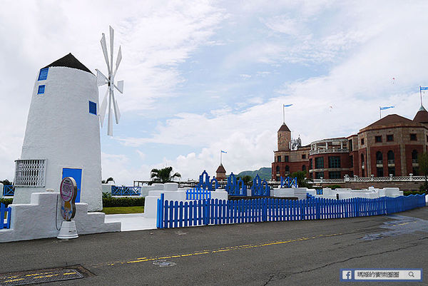 太平洋翡翠灣夏日樂園：◆新北萬里【太平洋翡翠灣夏日樂園】海洋、沙灘、比基尼～到翡翠灣一起FUN暑假。北海岸風景區。水上樂園。渡假盛地。大型滑水道。水上摩托車。香焦船。衝浪戲水