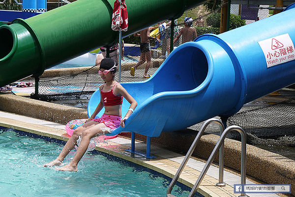 太平洋翡翠灣夏日樂園：◆新北萬里【太平洋翡翠灣夏日樂園】海洋、沙灘、比基尼～到翡翠灣一起FUN暑假。北海岸風景區。水上樂園。渡假盛地。大型滑水道。水上摩托車。香焦船。衝浪戲水