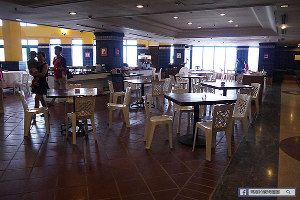 太平洋翡翠灣夏日樂園：◆新北萬里【太平洋翡翠灣夏日樂園】海洋、沙灘、比基尼～到翡翠灣一起FUN暑假。北海岸風景區。水上樂園。渡假盛地。大型滑水道。水上摩托車。香焦船。衝浪戲水