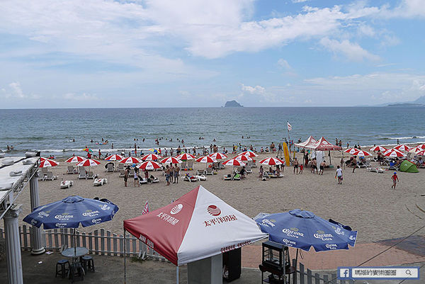 太平洋翡翠灣夏日樂園：◆新北萬里【太平洋翡翠灣夏日樂園】海洋、沙灘、比基尼～到翡翠灣一起FUN暑假。北海岸風景區。水上樂園。渡假盛地。大型滑水道。水上摩托車。香焦船。衝浪戲水
