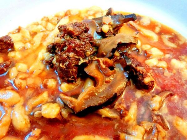 阿春肉燥：阿春肉燥