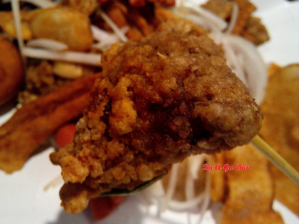 ICHIRO，ㄧ起囉！：【臺南Ω東區】ICHIRO，一起囉！。香爆四節奏，先炸後炒，超涮嘴鹽酥雞